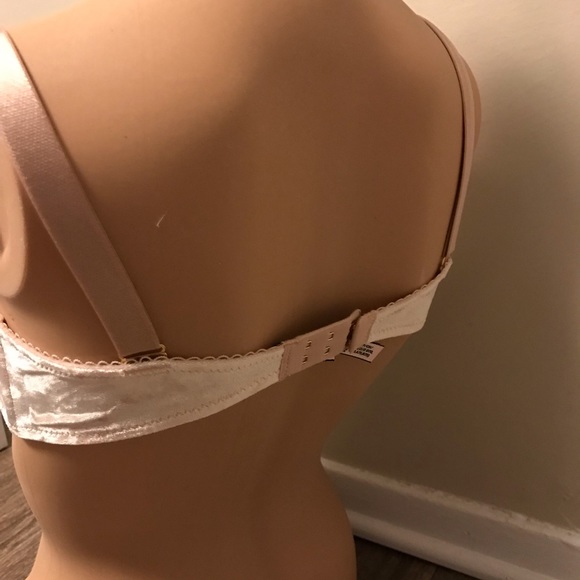 NWT🧸🧸🧸6 BRALETTES BRAS VICTORIA SECRET SZ SMALL - Picture 6 of 8